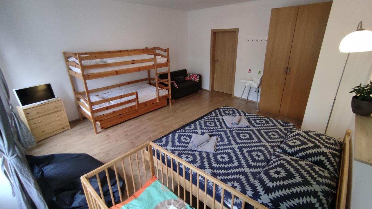 Apartman Vejprty Lägenhet Exteriör bild